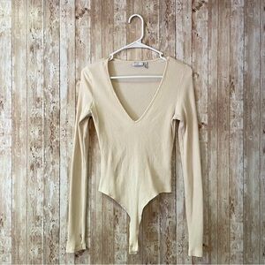 ASOS Womens Low Neck Bodysuit size 8 Tall